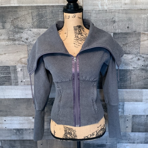 lululemon athletica Jackets & Blazers - Lululemon Zippered Jacket ❤️